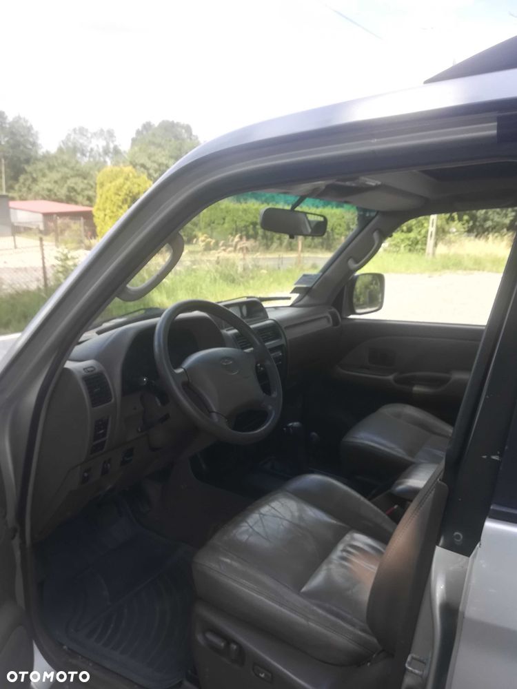 Toyota Land Cruiser - 8