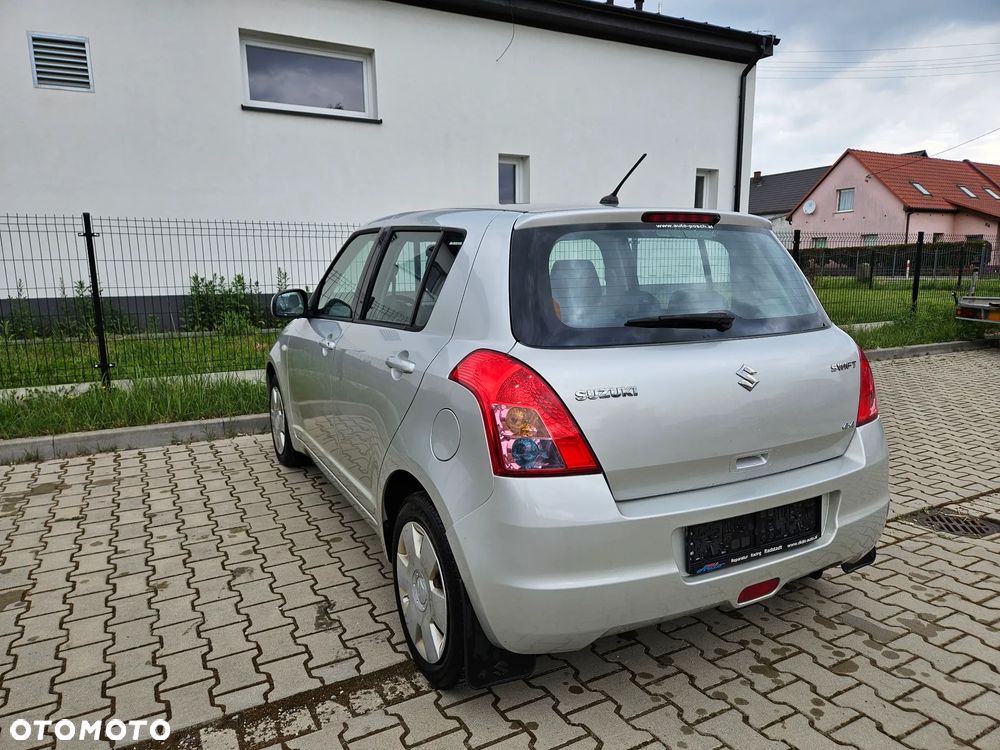 Suzuki Swift 1.3 4x4 Comfort - 6