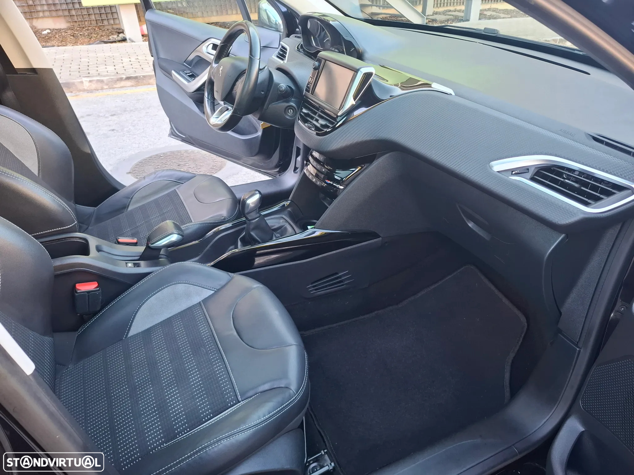 Peugeot 2008 1.2 PureTech Crossway - 7