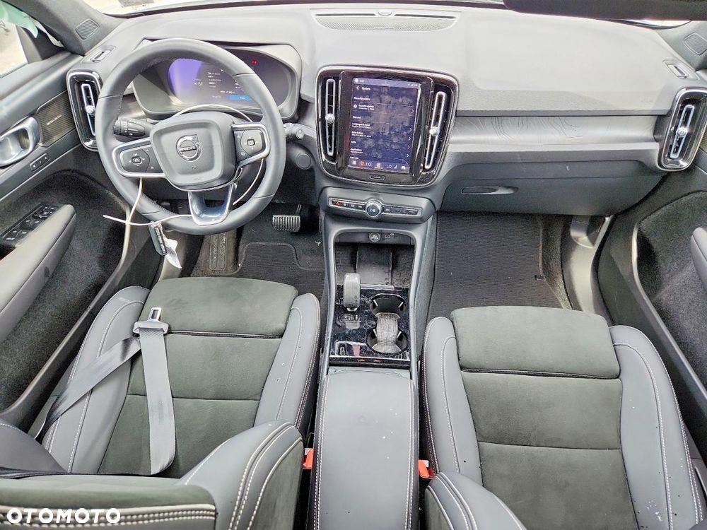 Volvo XC 40 - 9