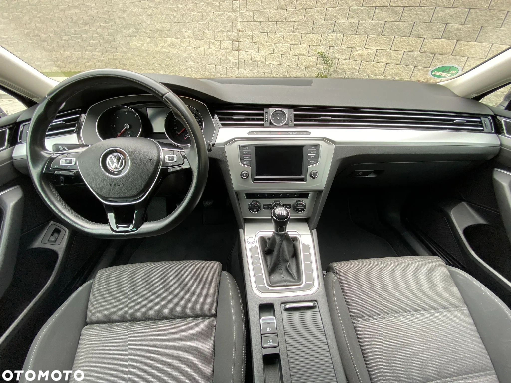 Volkswagen Passat 2.0 TDI BMT Comfortline - 16