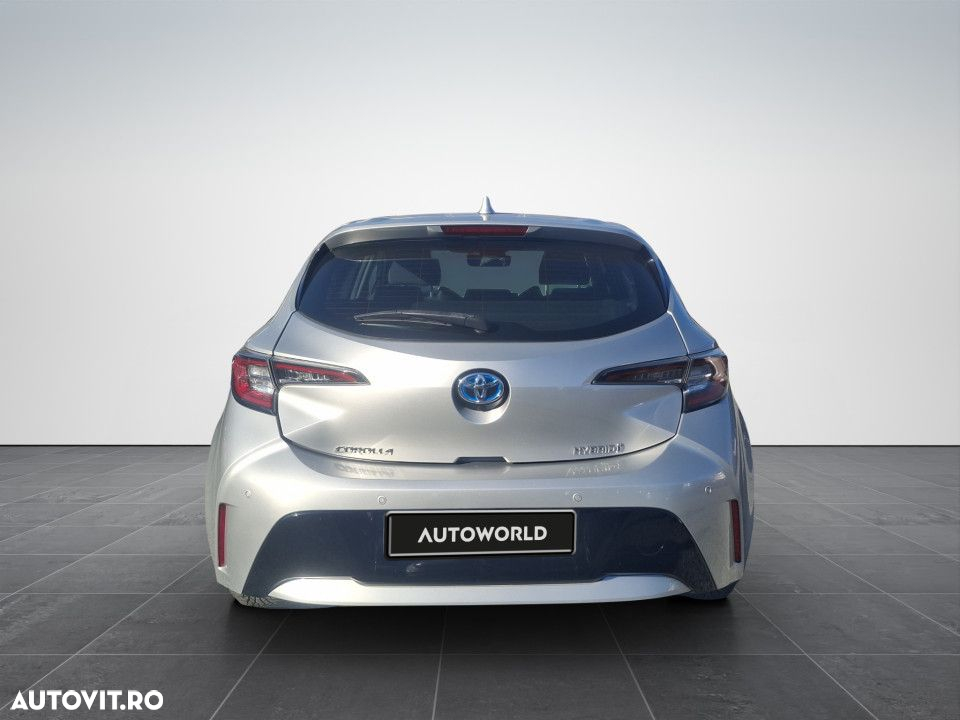 Toyota Corolla - 5