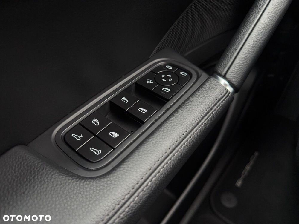 Porsche Cayenne - 31