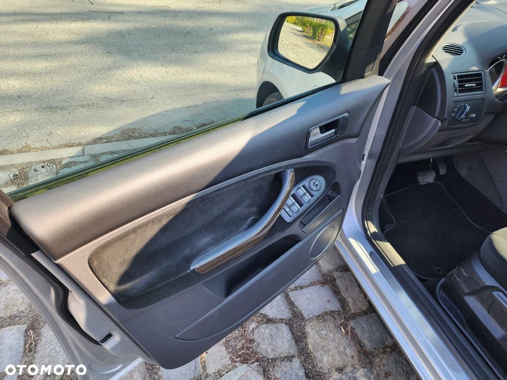 Ford C-MAX 2.0 Ghia - 9