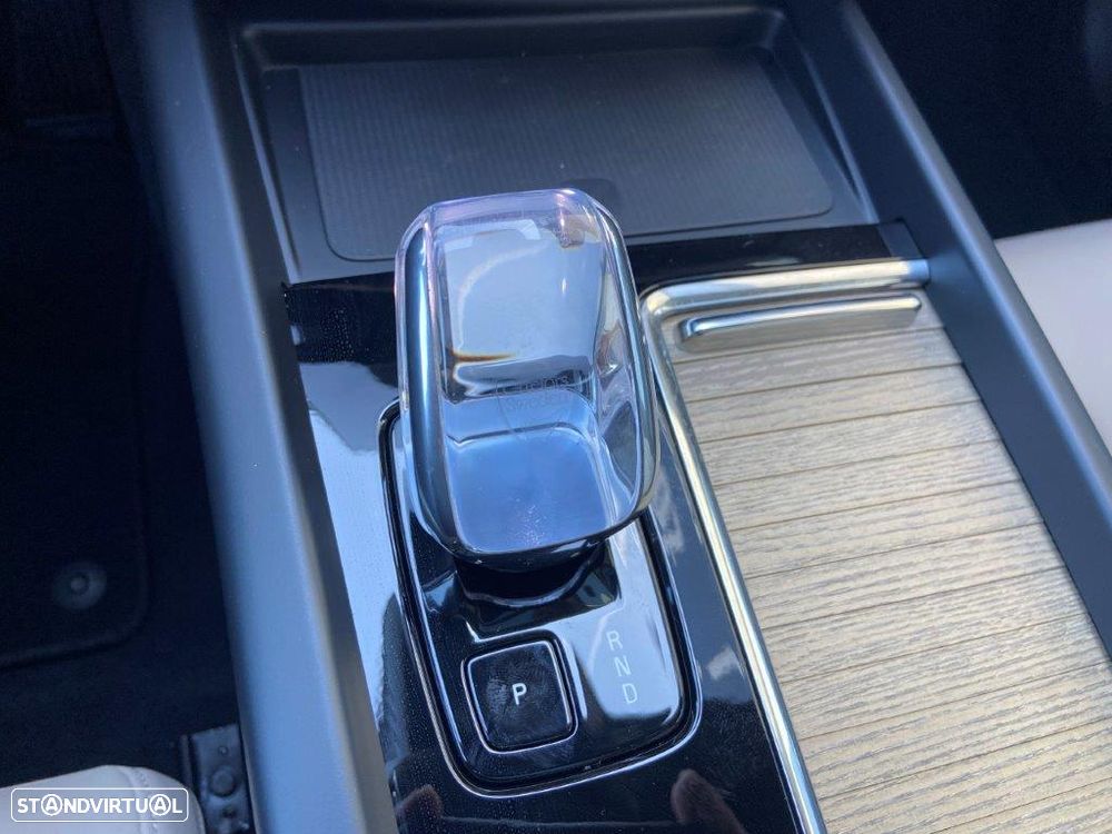 Volvo XC 60 2.0 T6 PHEV Plus Dark - 21