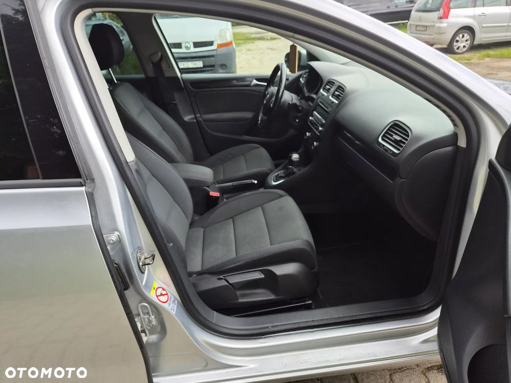 Volkswagen Golf 1.6 TDI DPF BlueMotion Technology DSG Comfortline - 11
