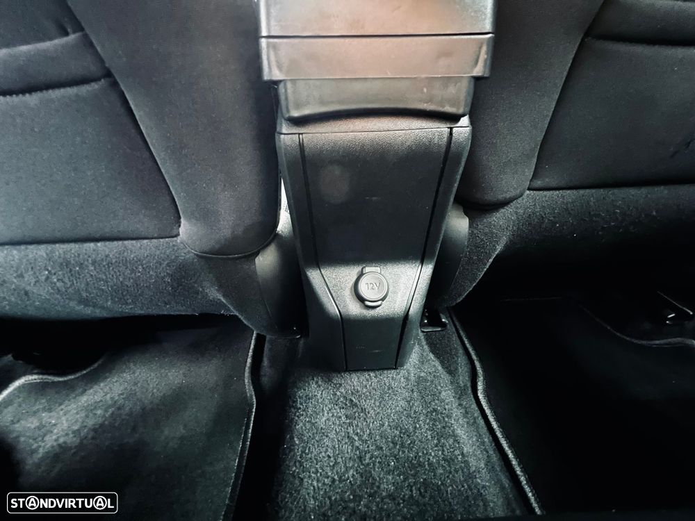 Peugeot 2008 1.2 PureTech Allure - 23