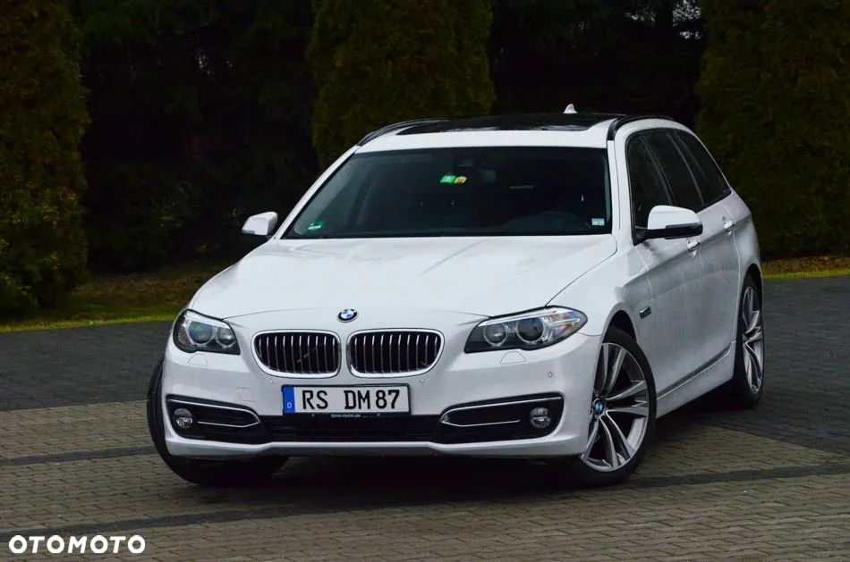 BMW Seria 5 520d Touring Luxury Line - 11
