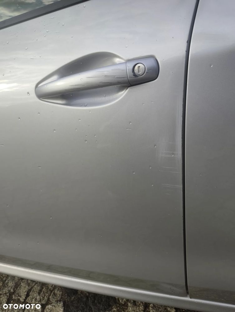 Peugeot 208 - 14