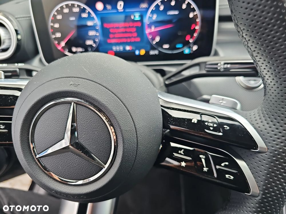 Mercedes-Benz Klasa C 200 4Matic 9G-TRONIC AMG Line - 20