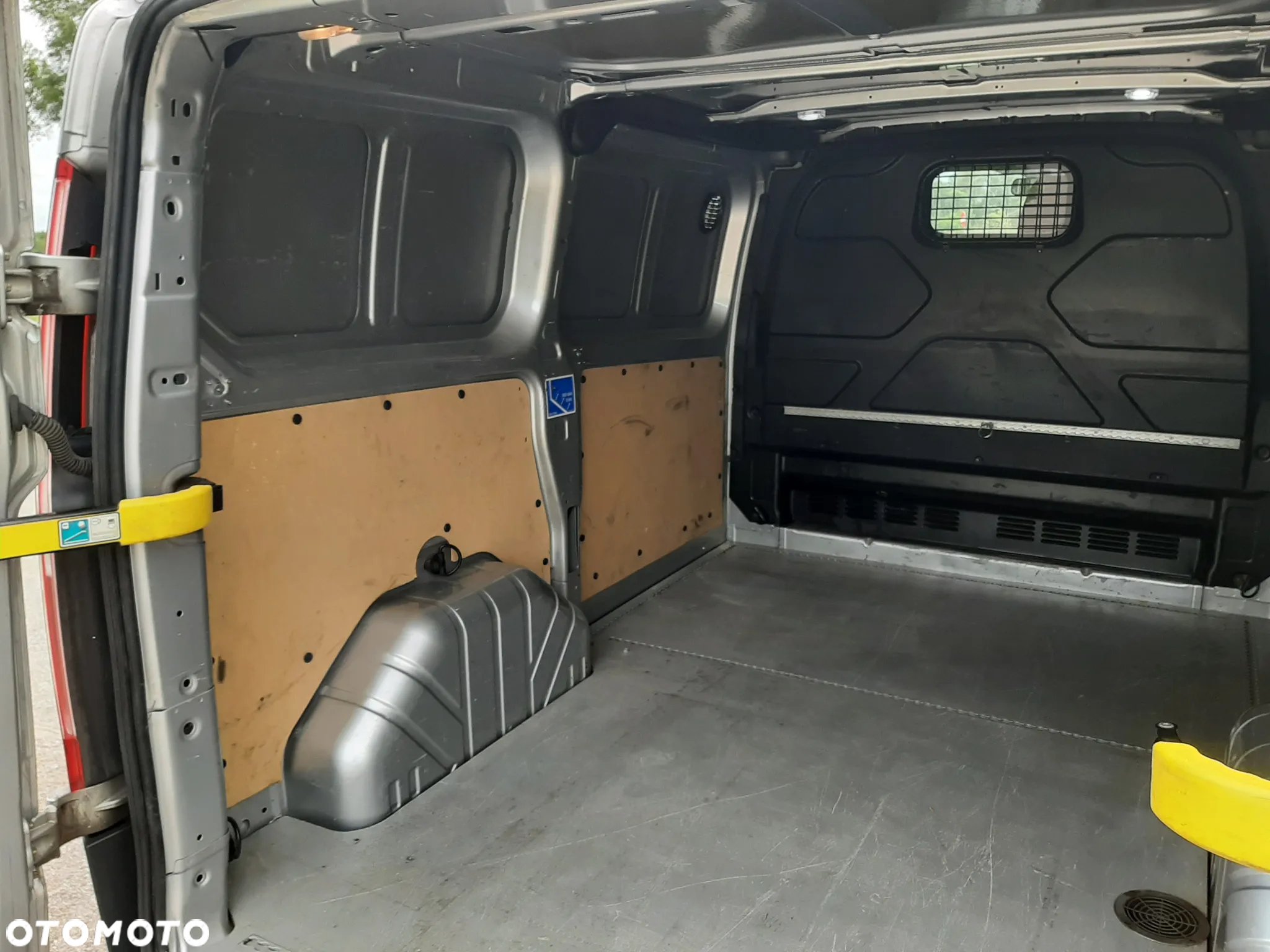 Ford Transit - 25
