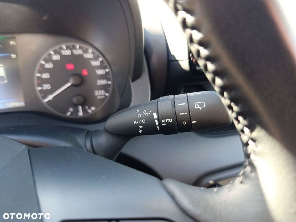 Toyota Yaris - 37