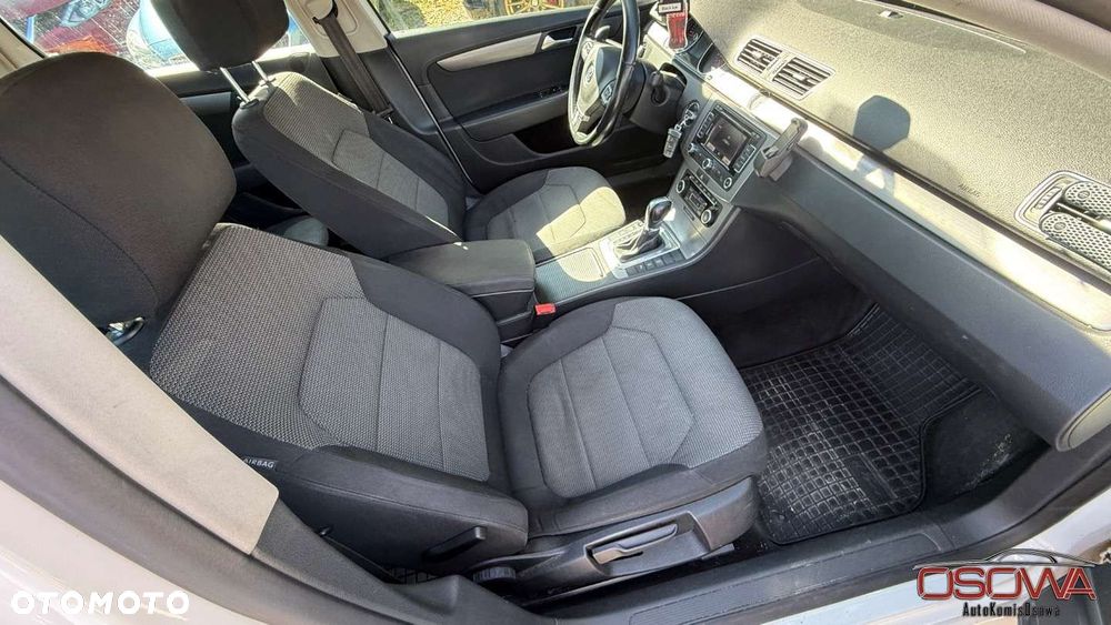 Volkswagen Passat - 18
