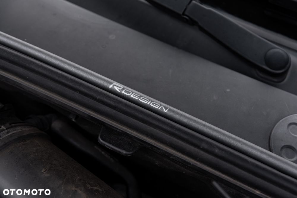 Volvo V60 T5 R-Design - 37