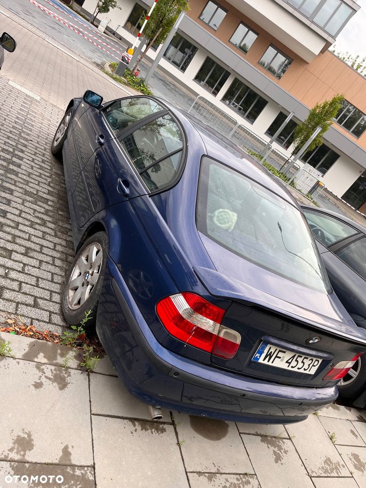 BMW Seria 3 318i - 23