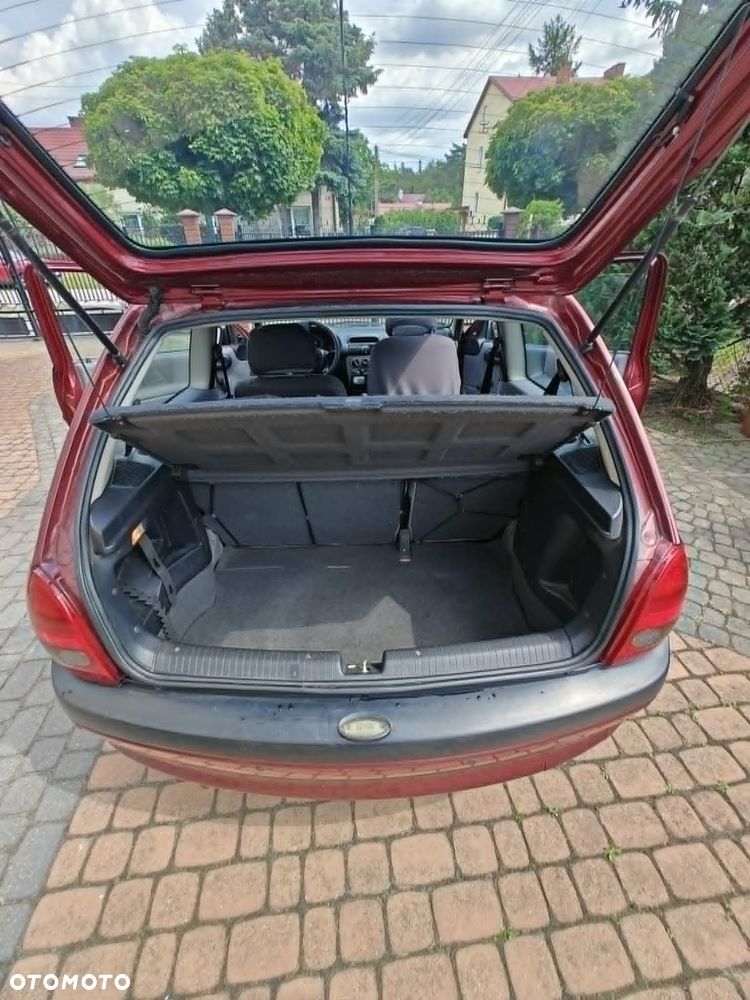 Opel Corsa 1.0 12V Base / Start - 13