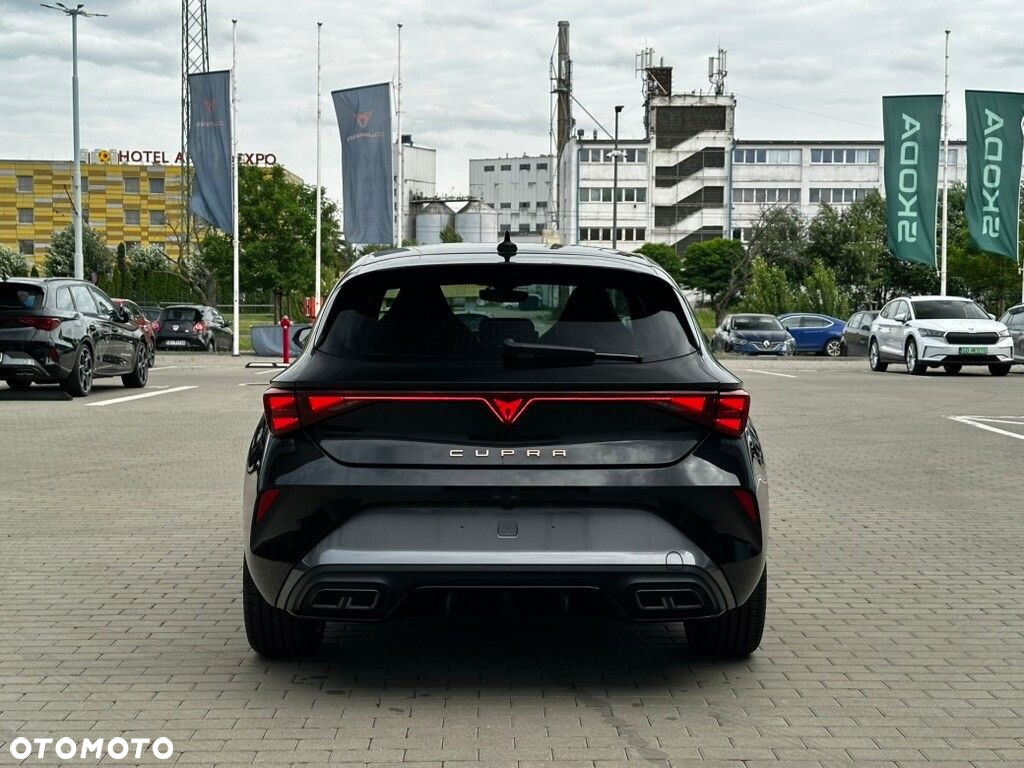 Cupra Leon 1.5 eTSI mHEV DSG - 9
