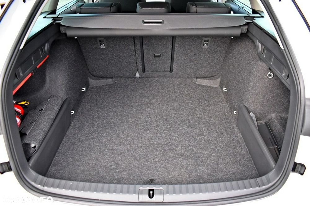 Skoda Octavia 1.5 TSI Selection - 26