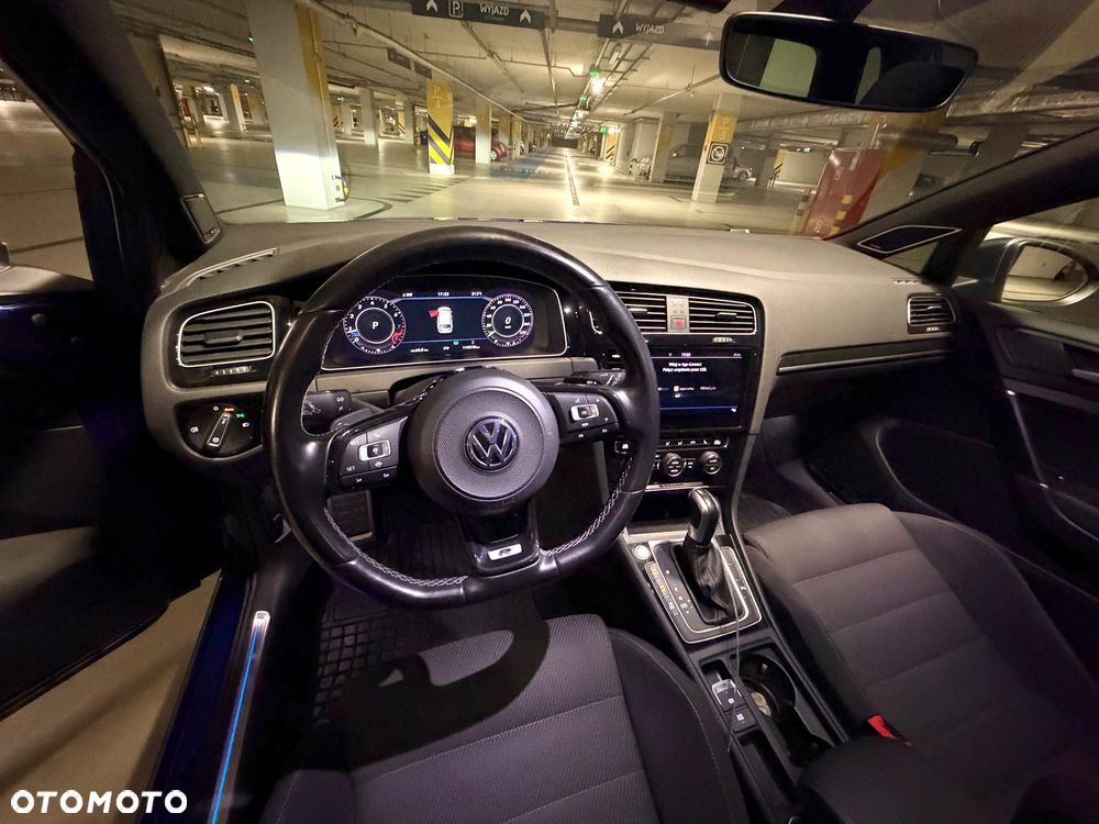 Volkswagen Golf - 13