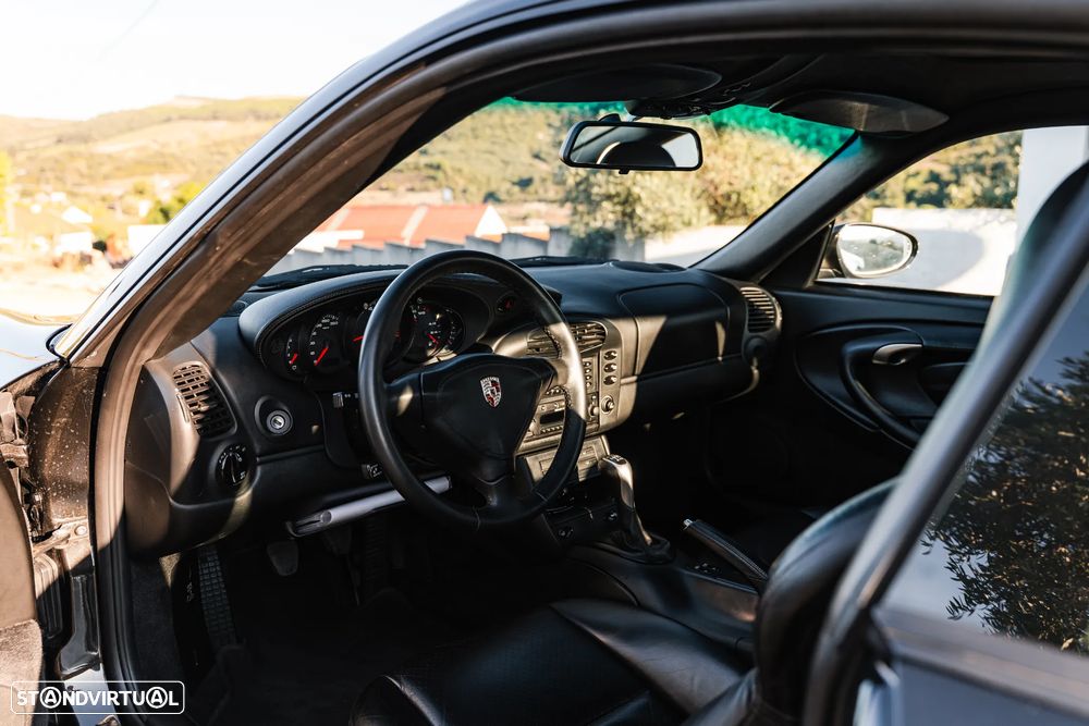 Porsche 911 (996) Turbo - 13