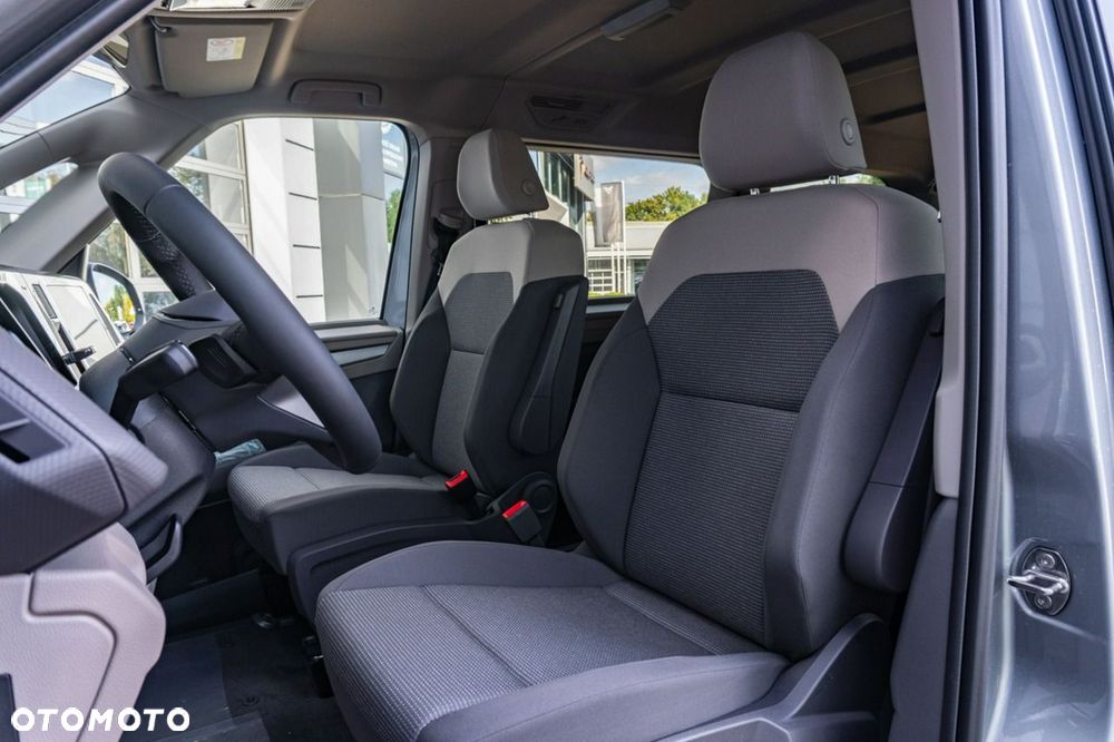 Volkswagen Multivan - 13