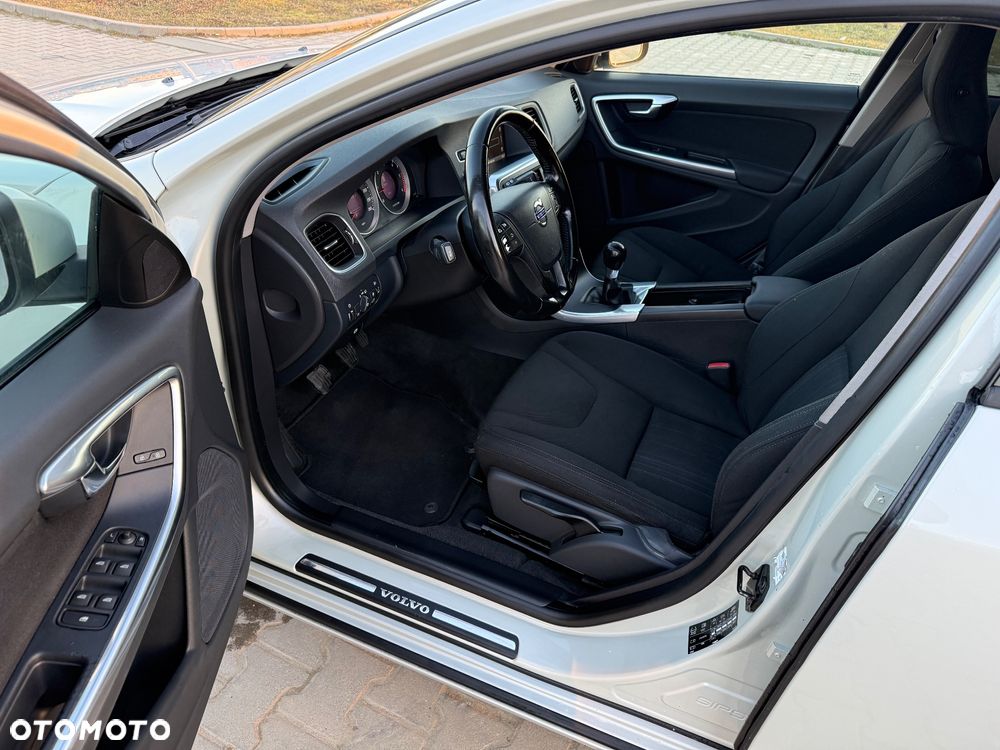 Volvo V60 D3 Summum - 5