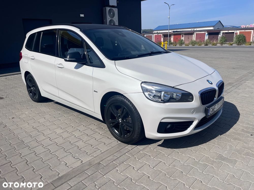 BMW Seria 2 216d Sport Line - 1