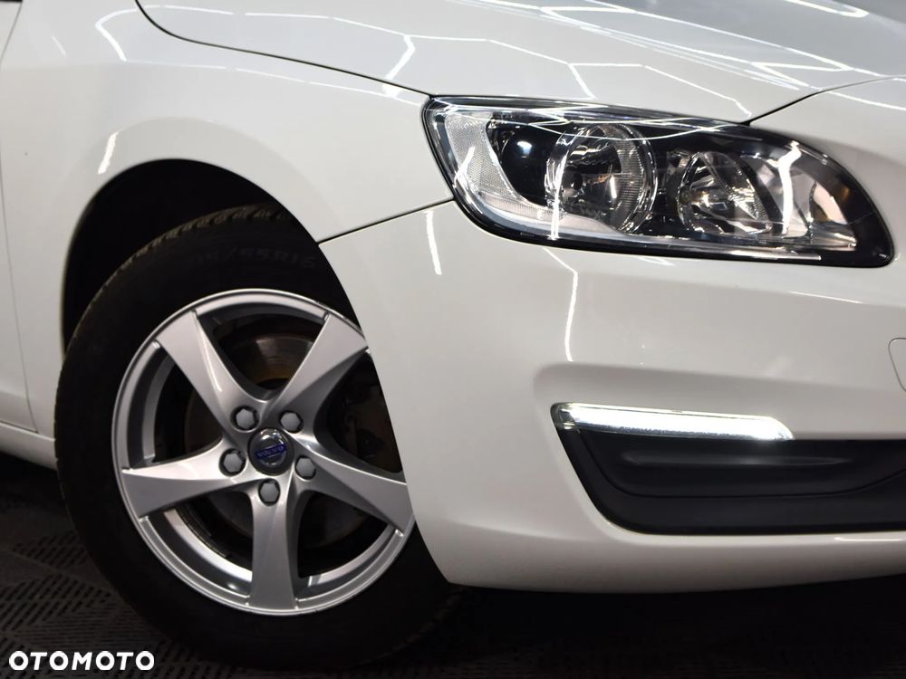 Volvo V60 T3 Drive-E Kinetic - 17
