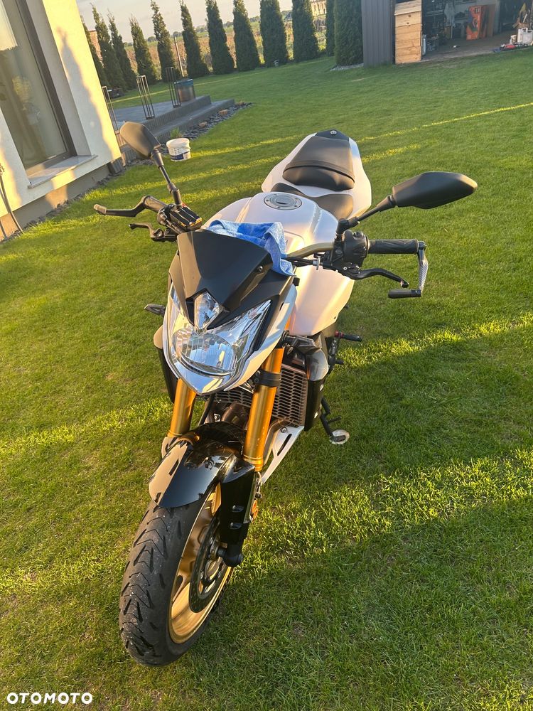 Yamaha FZ8 - 6