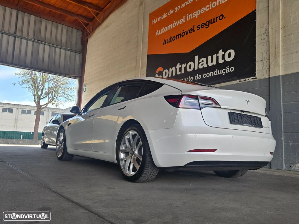 Tesla Model 3 Long-Range RWD - 27