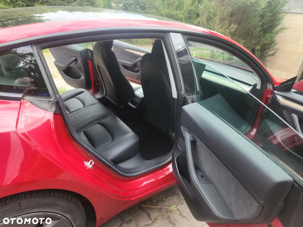 Tesla Model 3 Standard Reichweite Plus Hinterradantrieb - 13