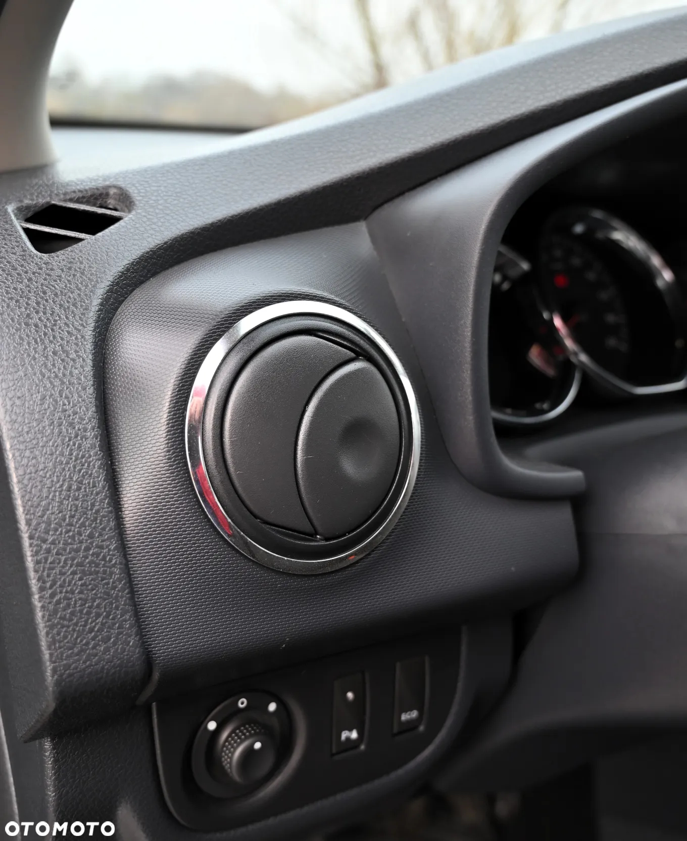 Dacia Sandero - 35