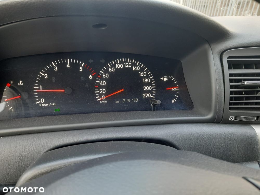 Toyota Corolla 2.0 D-4D Sol - 6