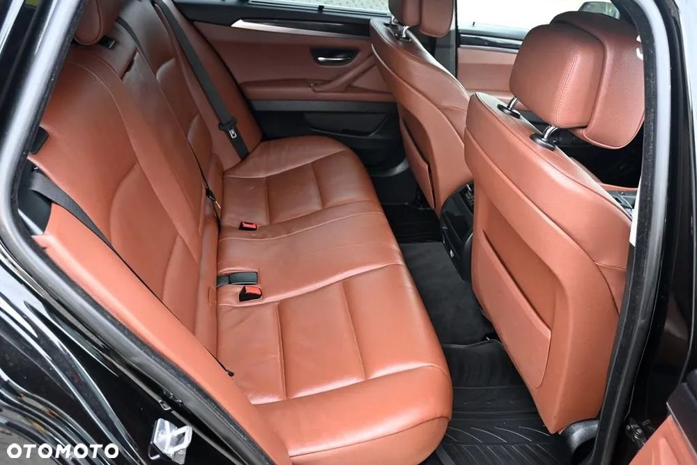 BMW Seria 5 520d Modern Line - 29