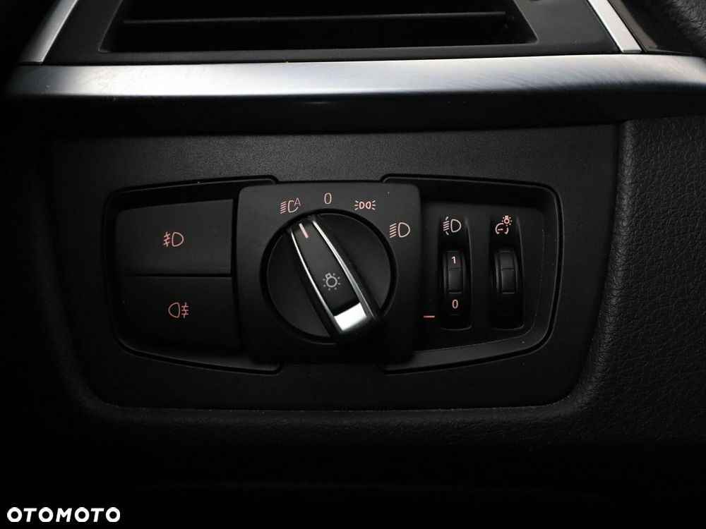 BMW Seria 3 320d Advantage - 33