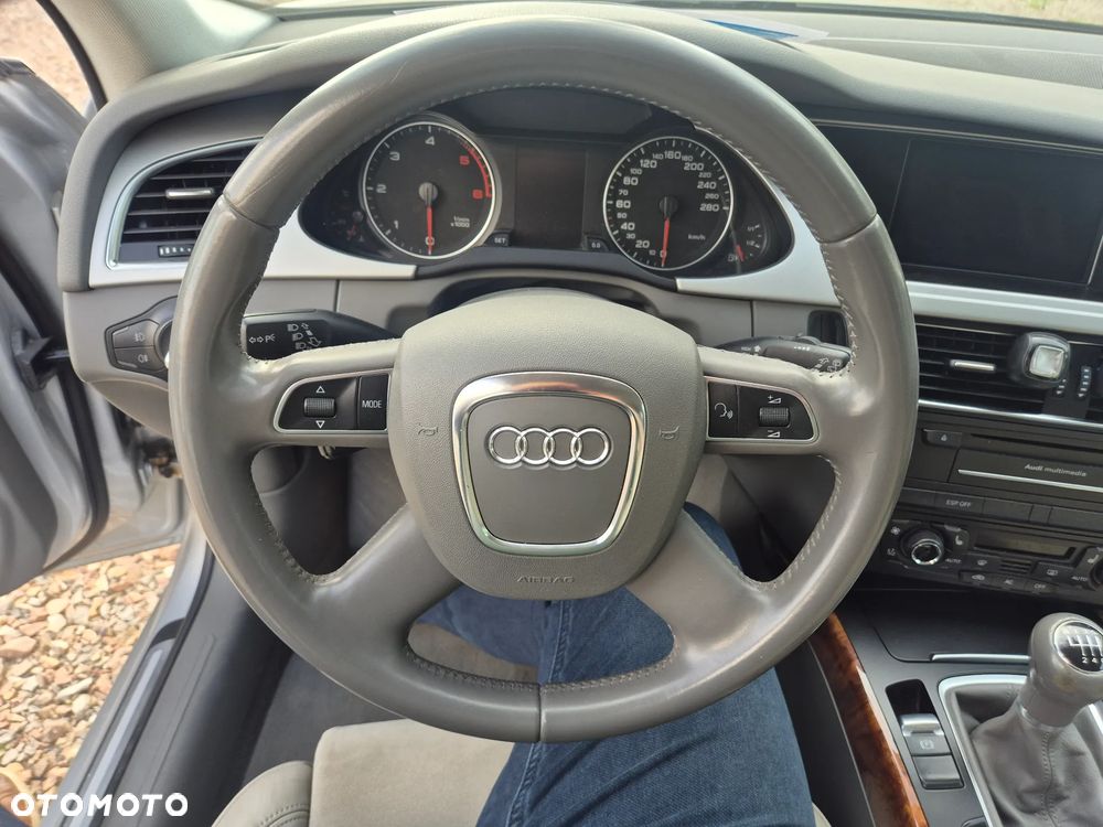Audi A4 Avant 3.0 TDI DPF quattro S tronic S line Sportpaket - 20