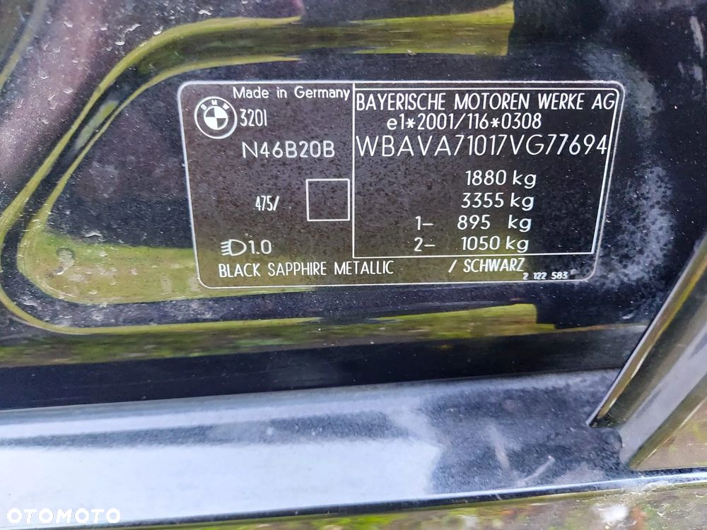 BMW Seria 3 320i - 16