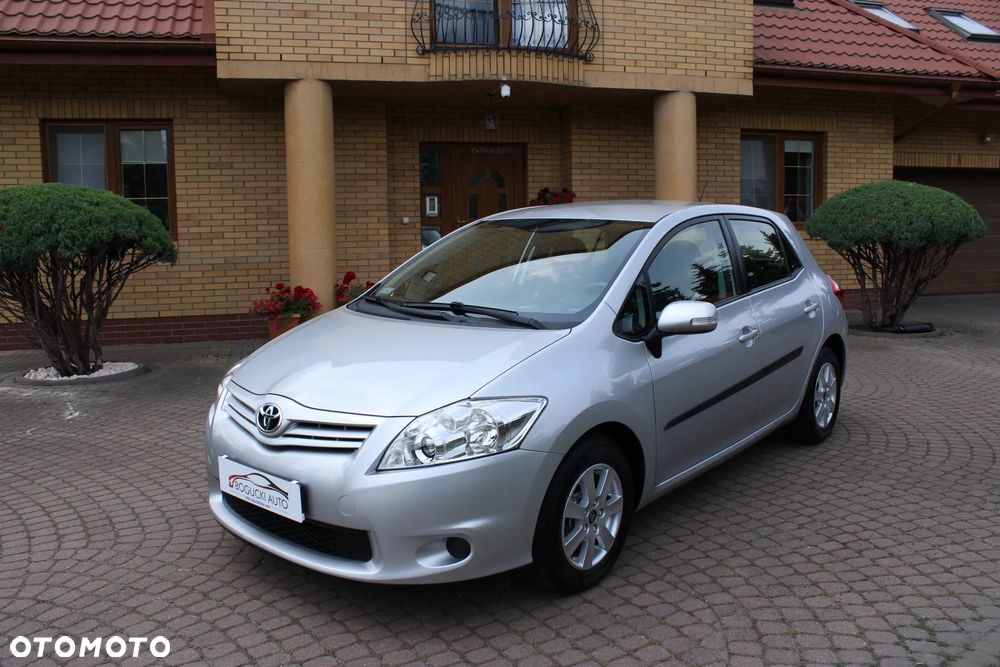 Toyota Auris 1.33 VVT-i Active