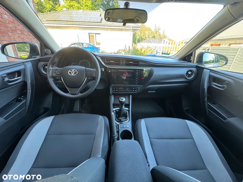Toyota Auris 1.6 Active - 9