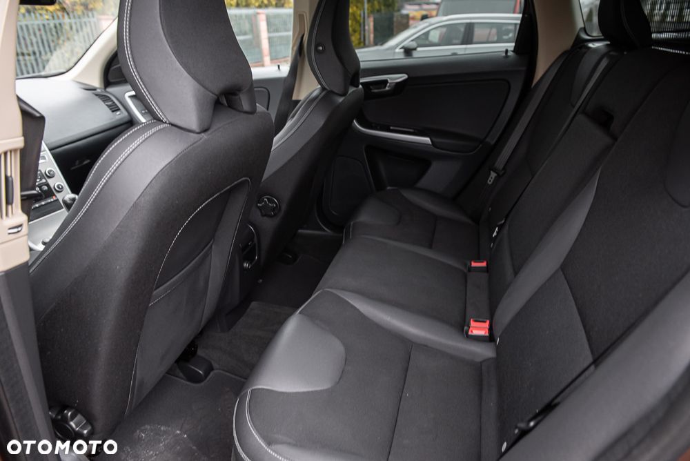 Volvo XC 60 2.4D DRIVe Summum - 26