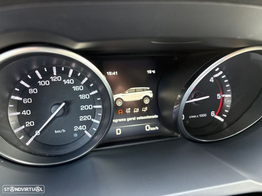 Land Rover Range Rover Evoque 2.2 TD4 Prestige Auto - 24