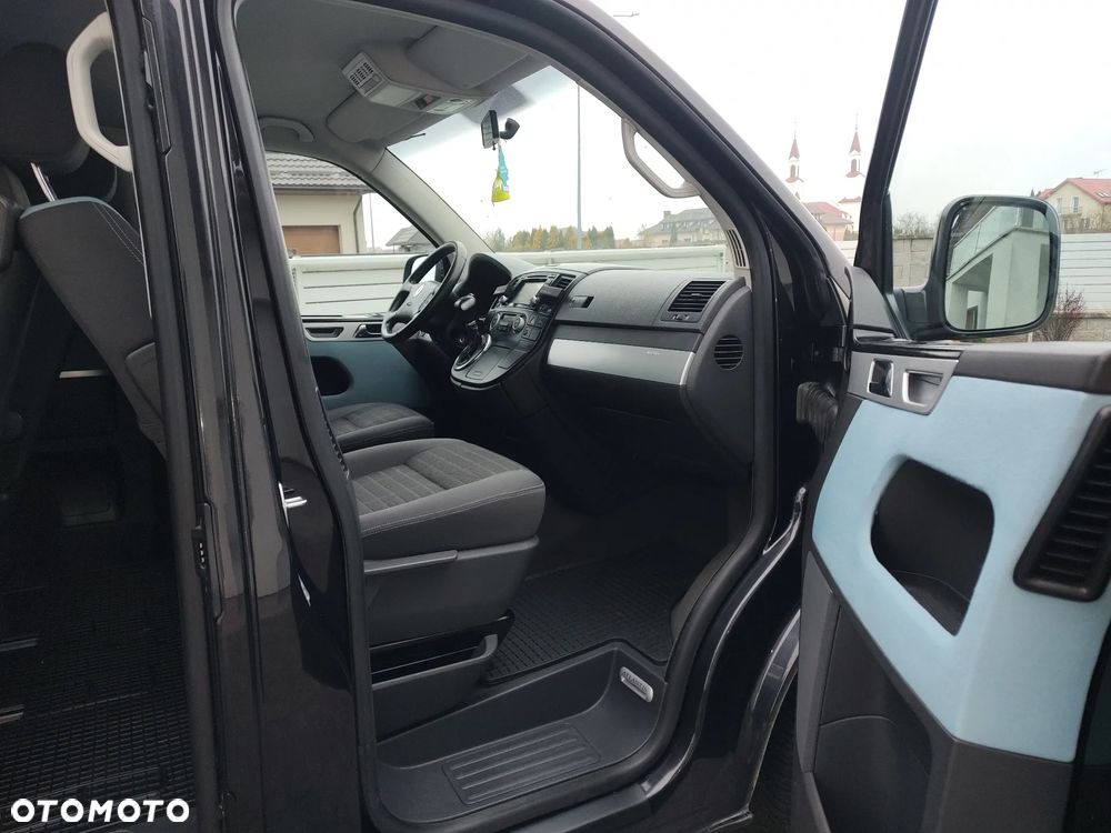 Volkswagen Multivan - 9