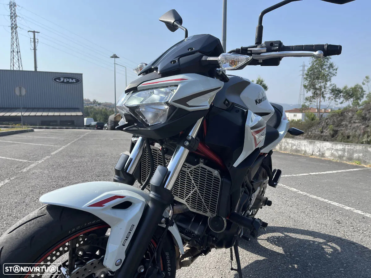 Kawasaki Z - 6