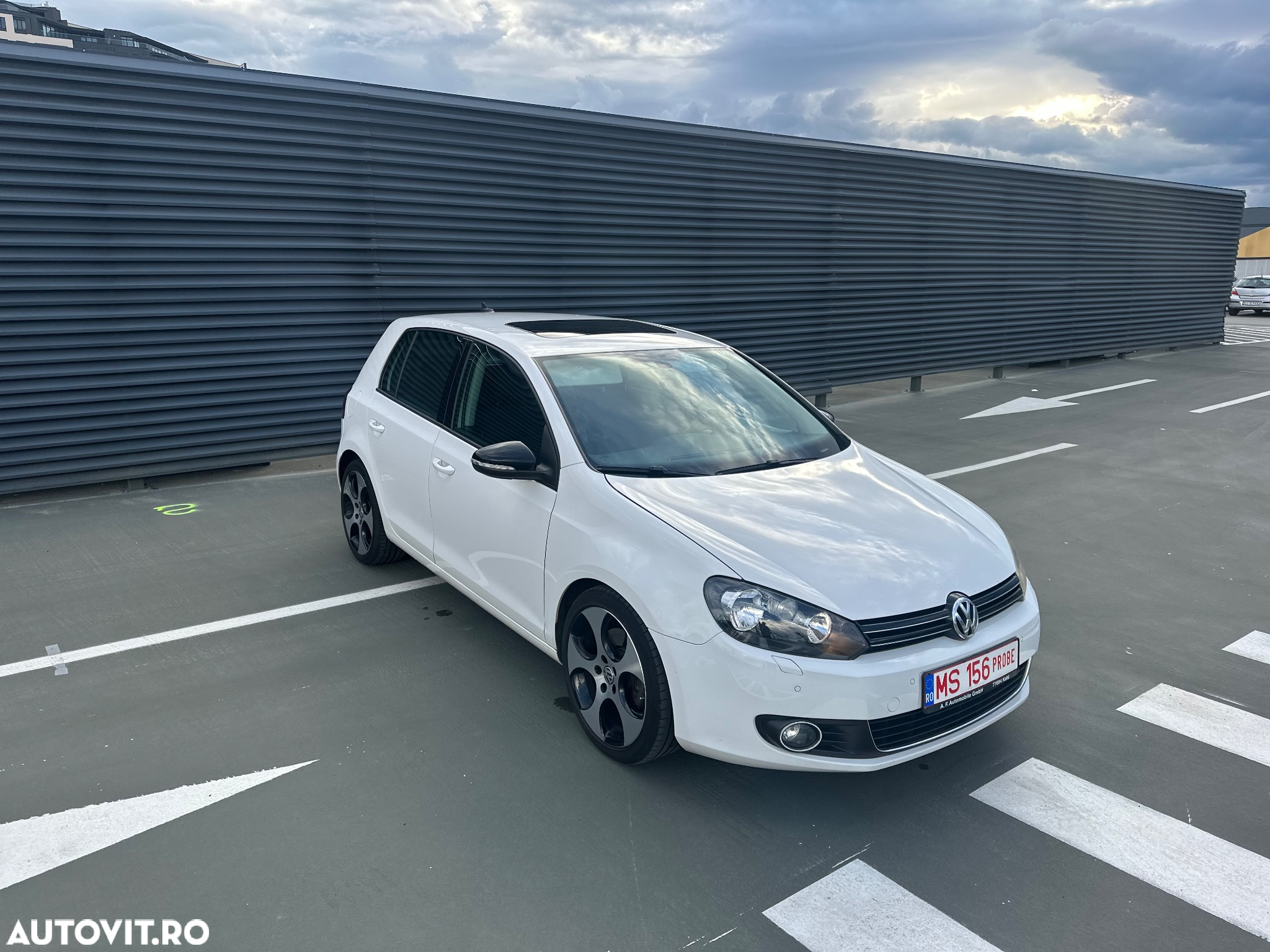 Volkswagen Golf 1.4 TSI DSG Highline - 3