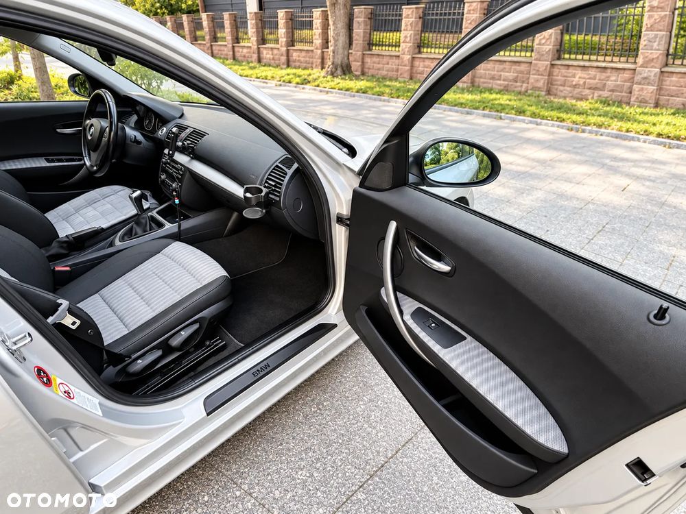 BMW Seria 1 116i - 17