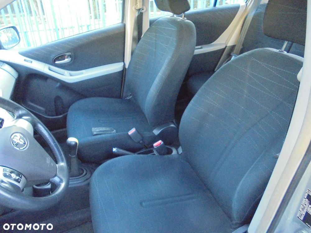Toyota Yaris 1.3 VVT-i Travel - 6