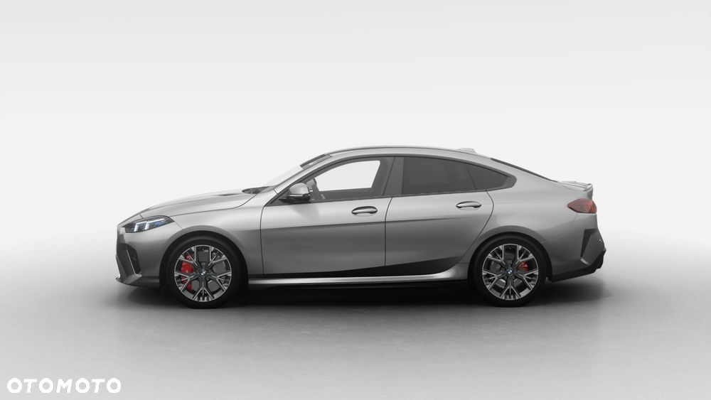BMW 2 Series 2026 photo 4