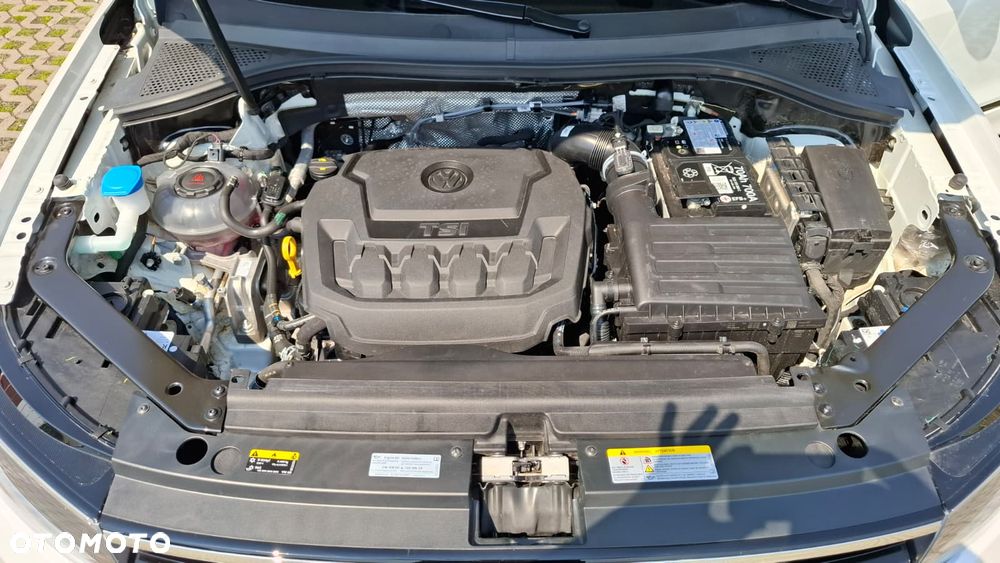 Volkswagen Tiguan - 28