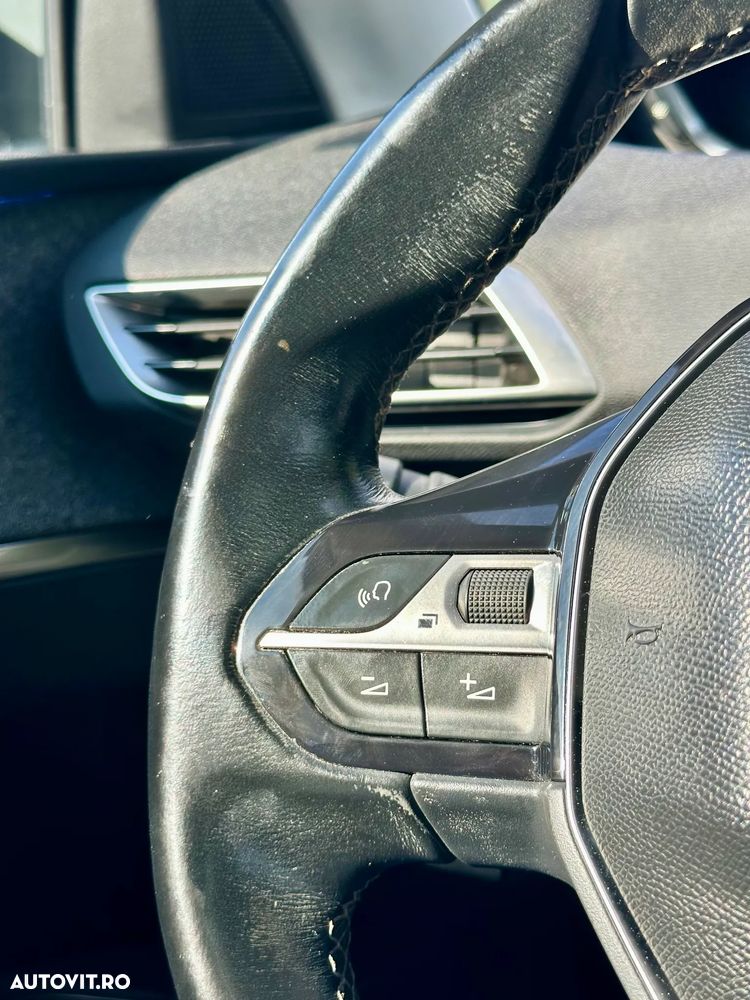 Peugeot 3008 - 16