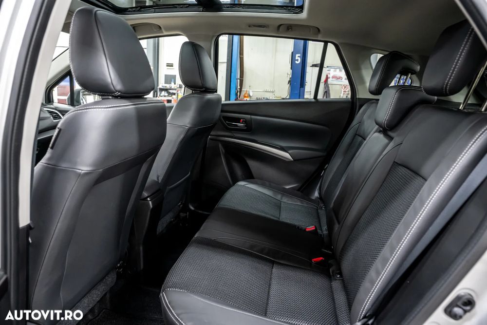 Suzuki S-Cross 1.5 AllGrip HEV Luxus - 14